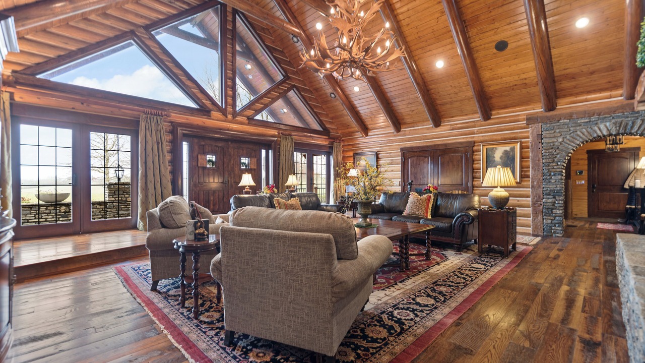 Photo of Others in Versailles