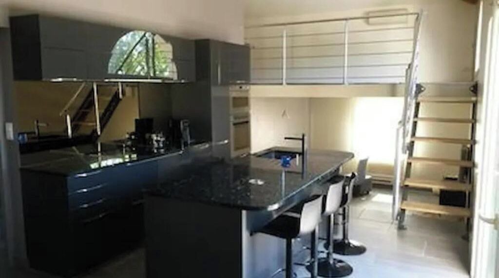 Photo of Kitchen in Saint-Genies-de-Fontedit
