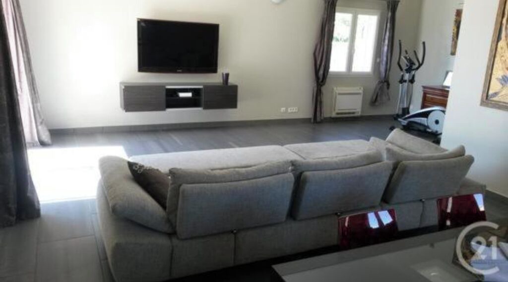 Photo of Livingroom in Saint-Genies-de-Fontedit