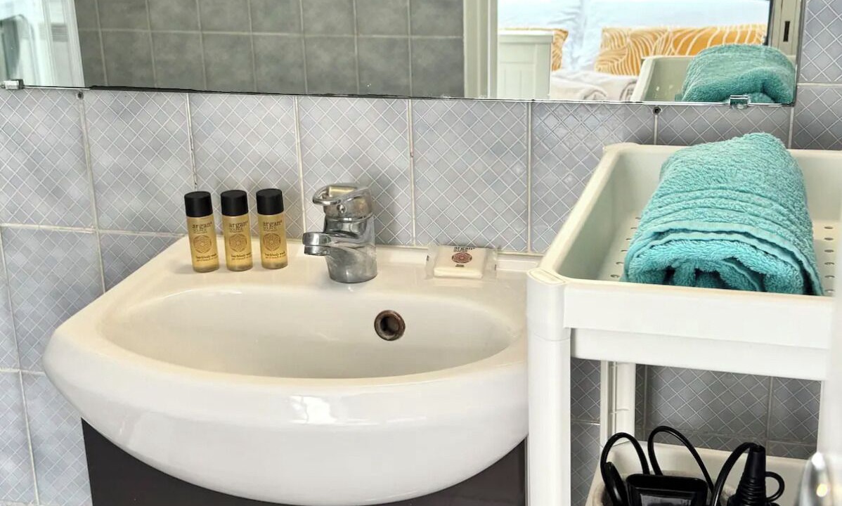 Photo of Bathroom in Arsenal