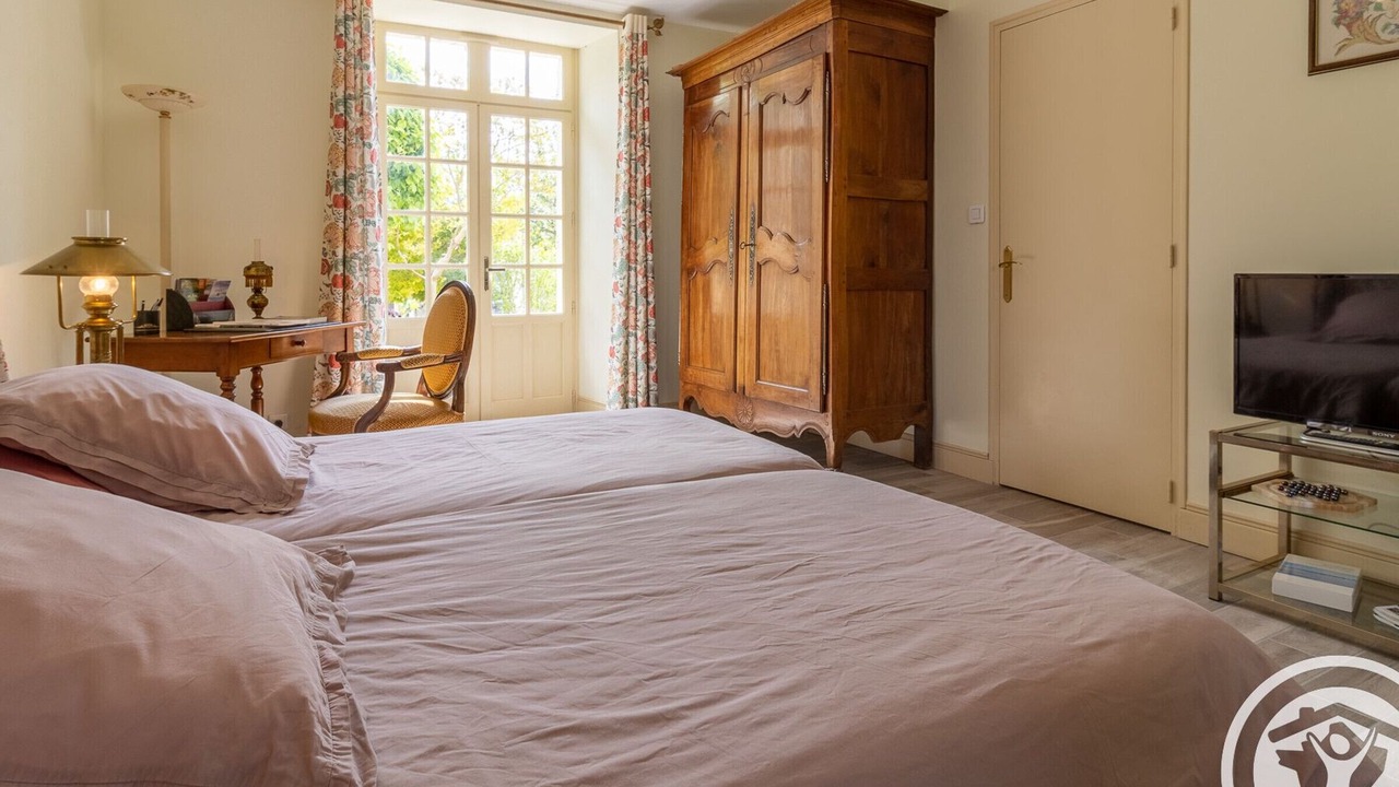 Photo of Bedroom in Saint-Georges-sur-Layon