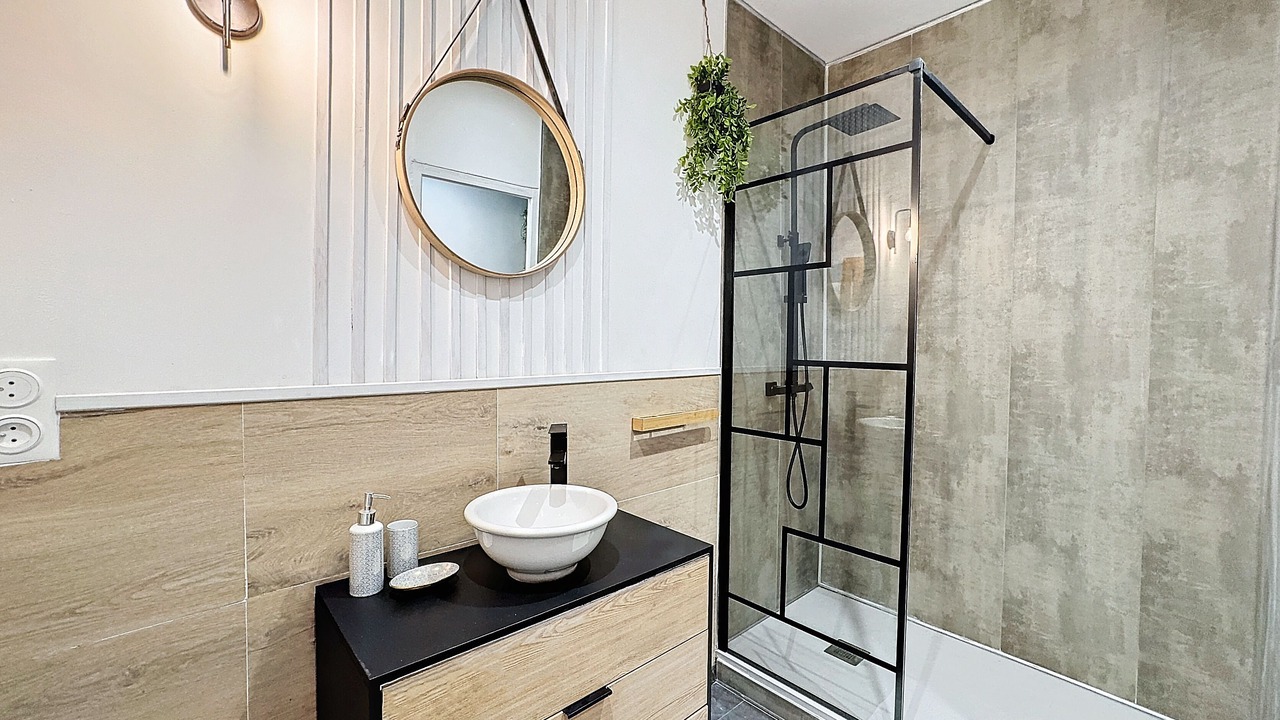 Photo of Bathroom in Villeneuve-de-Berg