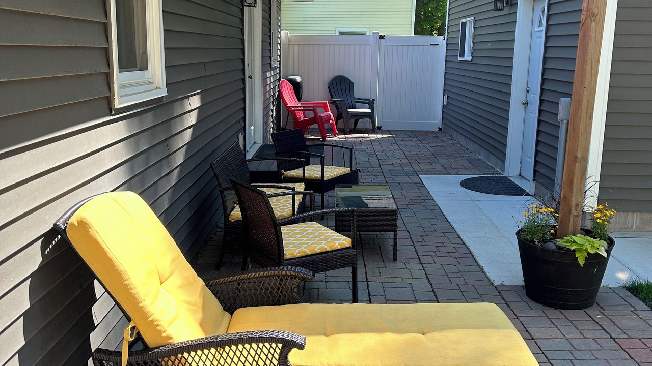 Photo of Patio Balcony in Maple Lake