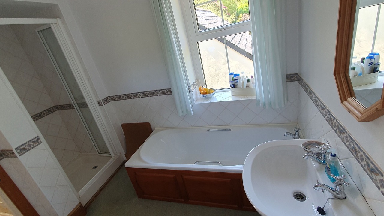 Photo of Bathroom in Lynton