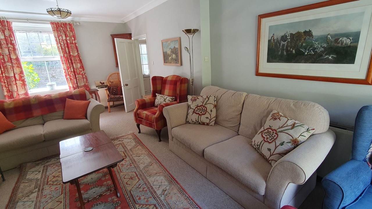 Photo of Livingroom in Lynton