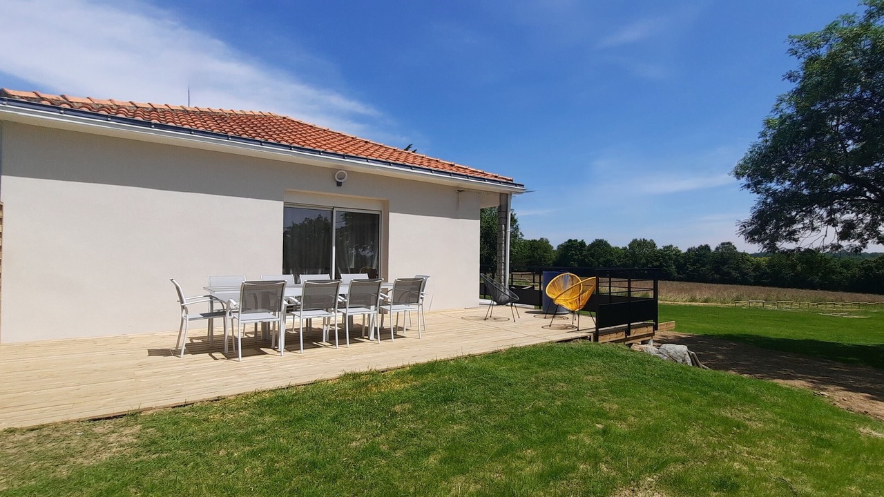 Photo of Patio Balcony in La Roche-sur-Yon