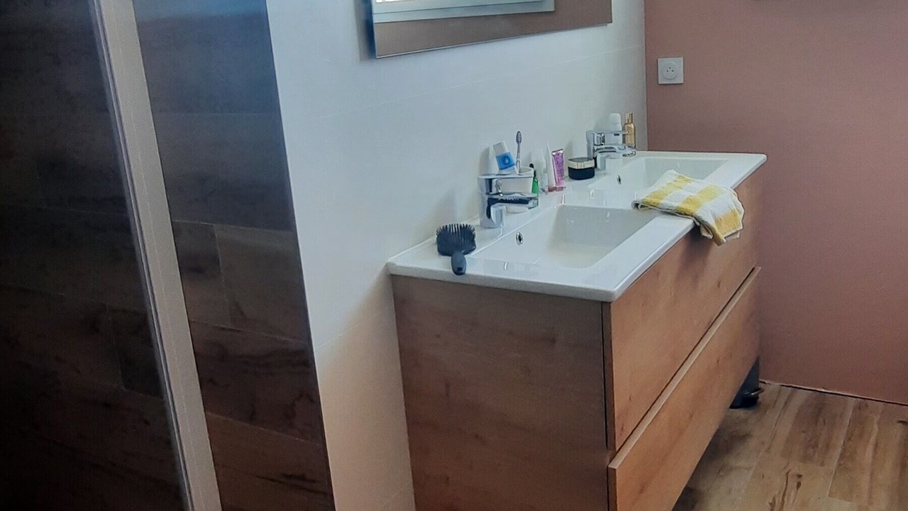 Photo of Bathroom in La Roche-sur-Yon