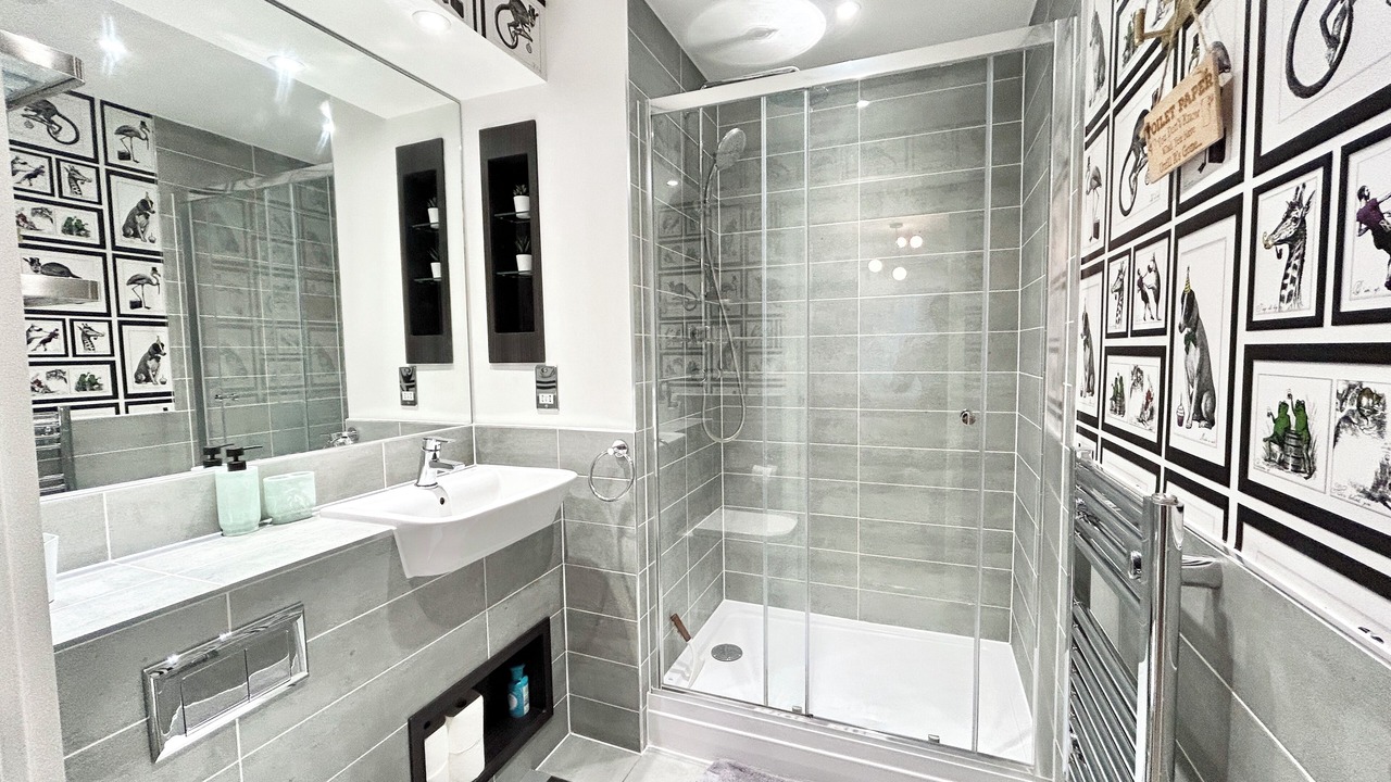 Photo of Bathroom in Lansbury