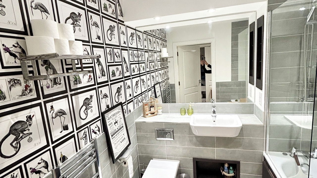 Photo of Bathroom in Lansbury