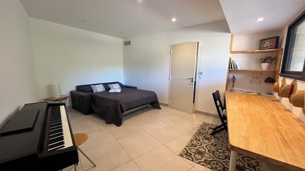 Photo of Bedroom in Montaud