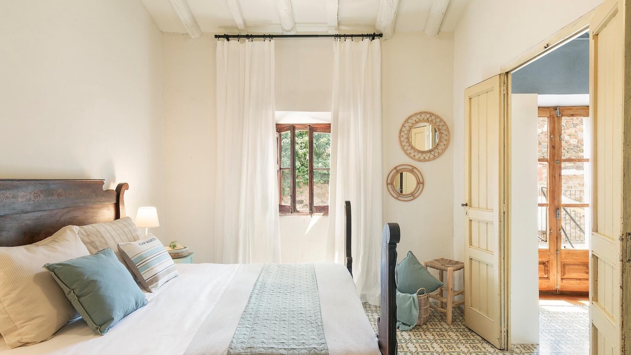 Photo of Bedroom in Garriguella
