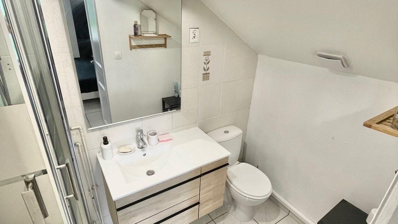 Photo of Bathroom in Melun