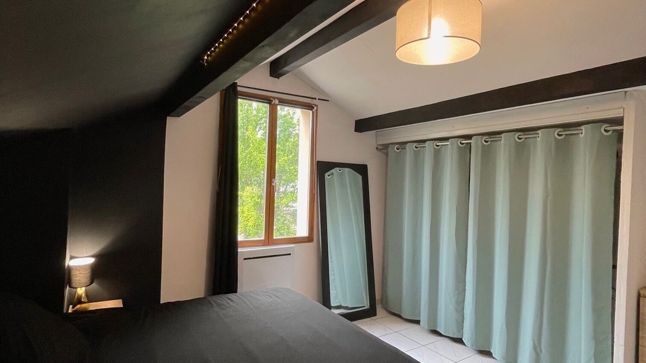 Photo of Bedroom in Melun