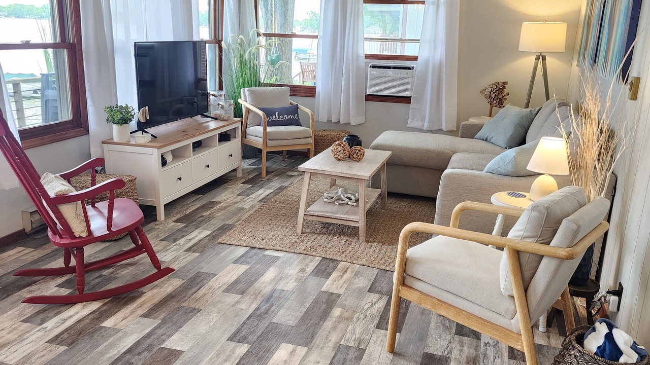 Photo of Livingroom in Coldwater