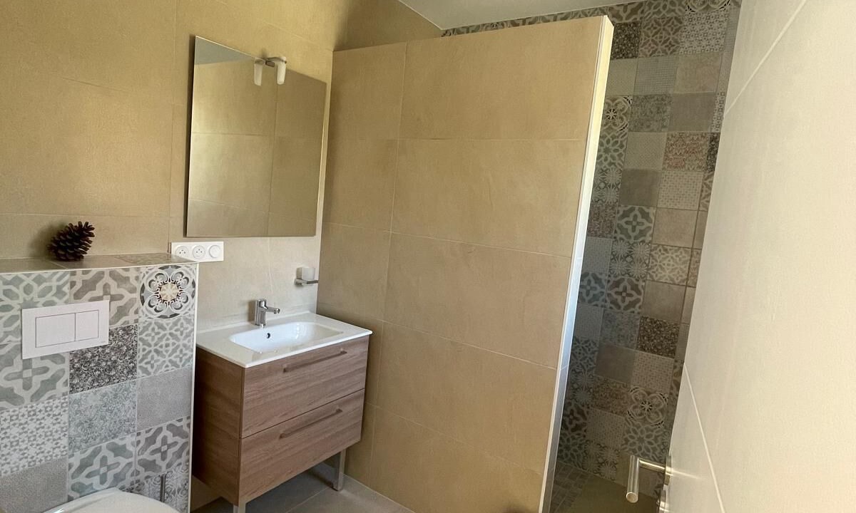 Photo of Bathroom in Soulac-sur-Mer