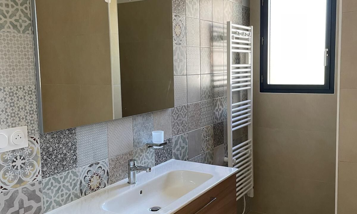 Photo of Bathroom in Soulac-sur-Mer