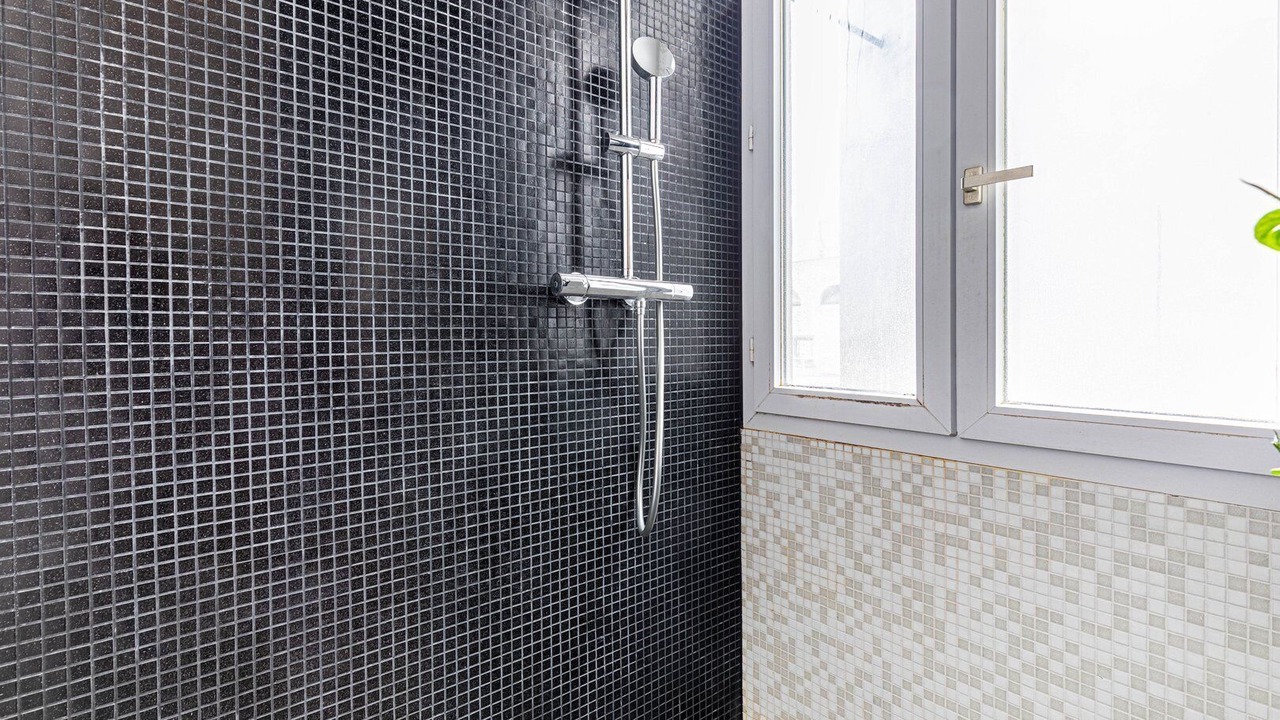 Photo of Bathroom in Quartier de la Goutte-d'Or