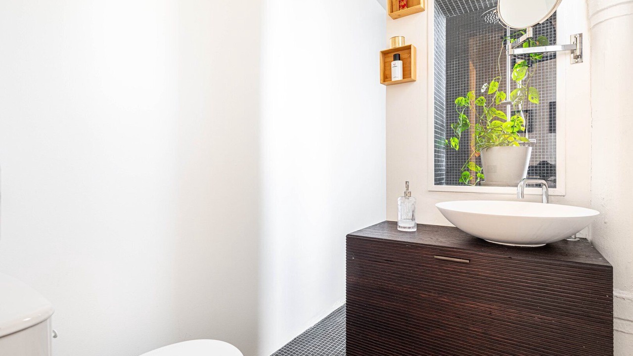 Photo of Bathroom in Quartier de la Goutte-d'Or