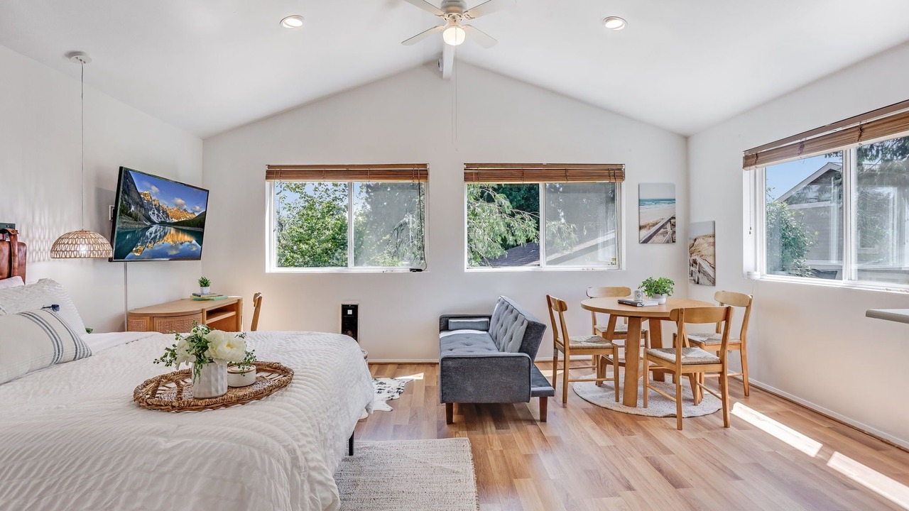 Photo of Bedroom in SeaTac