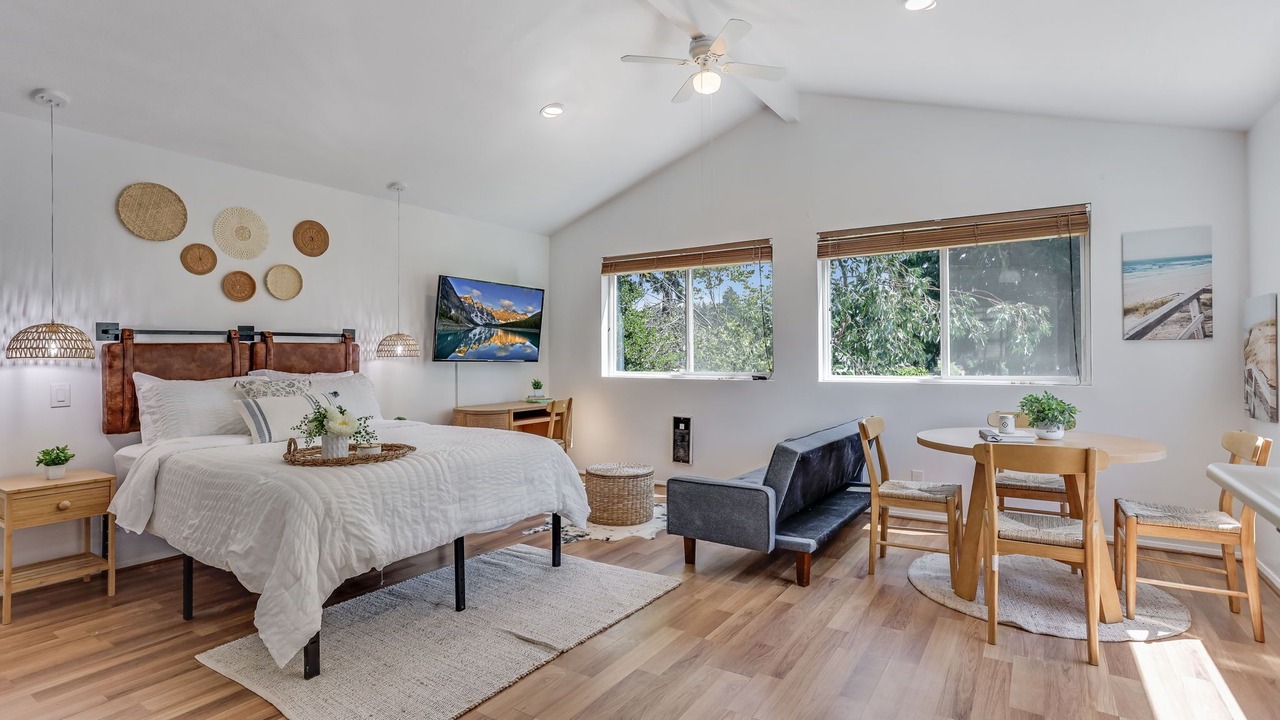 Photo of Bedroom in SeaTac