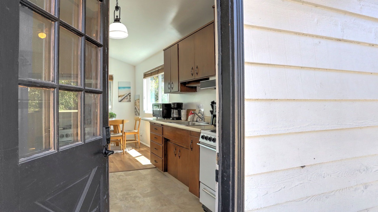 Photo of Kitchen in SeaTac