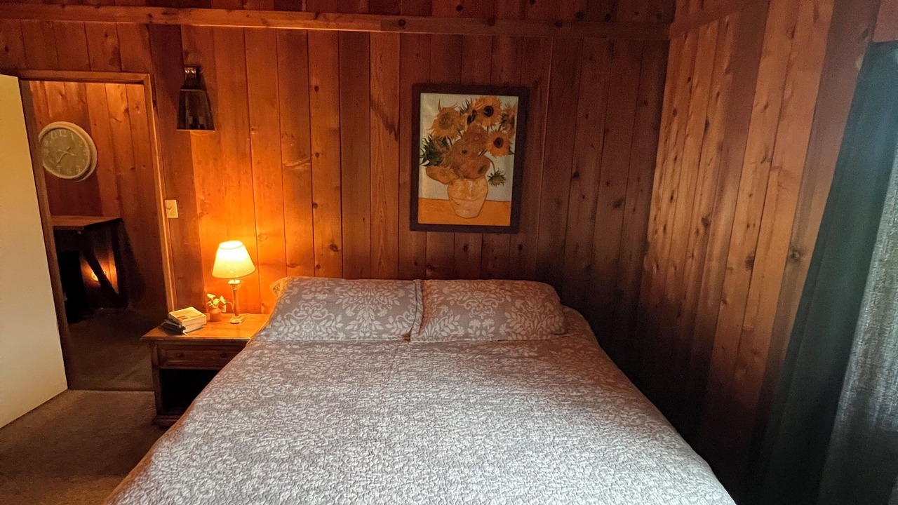 Photo of Bedroom in Granville Summit