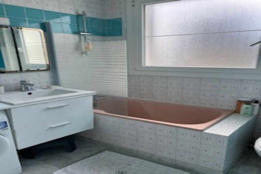 Photo of Bathroom in Pont Rousseau