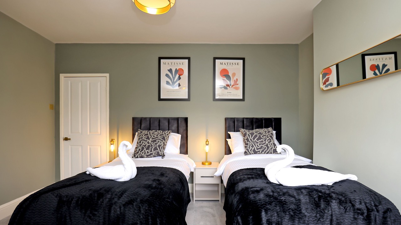 Photo of Others in Port Sunlight