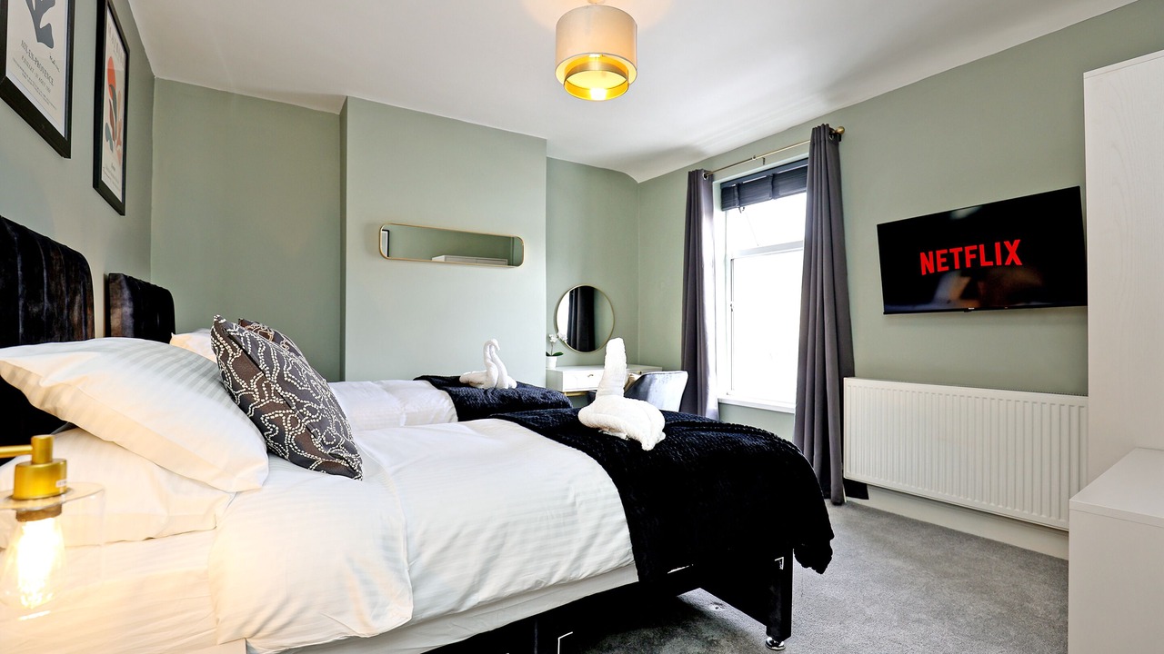 Photo of Others in Port Sunlight