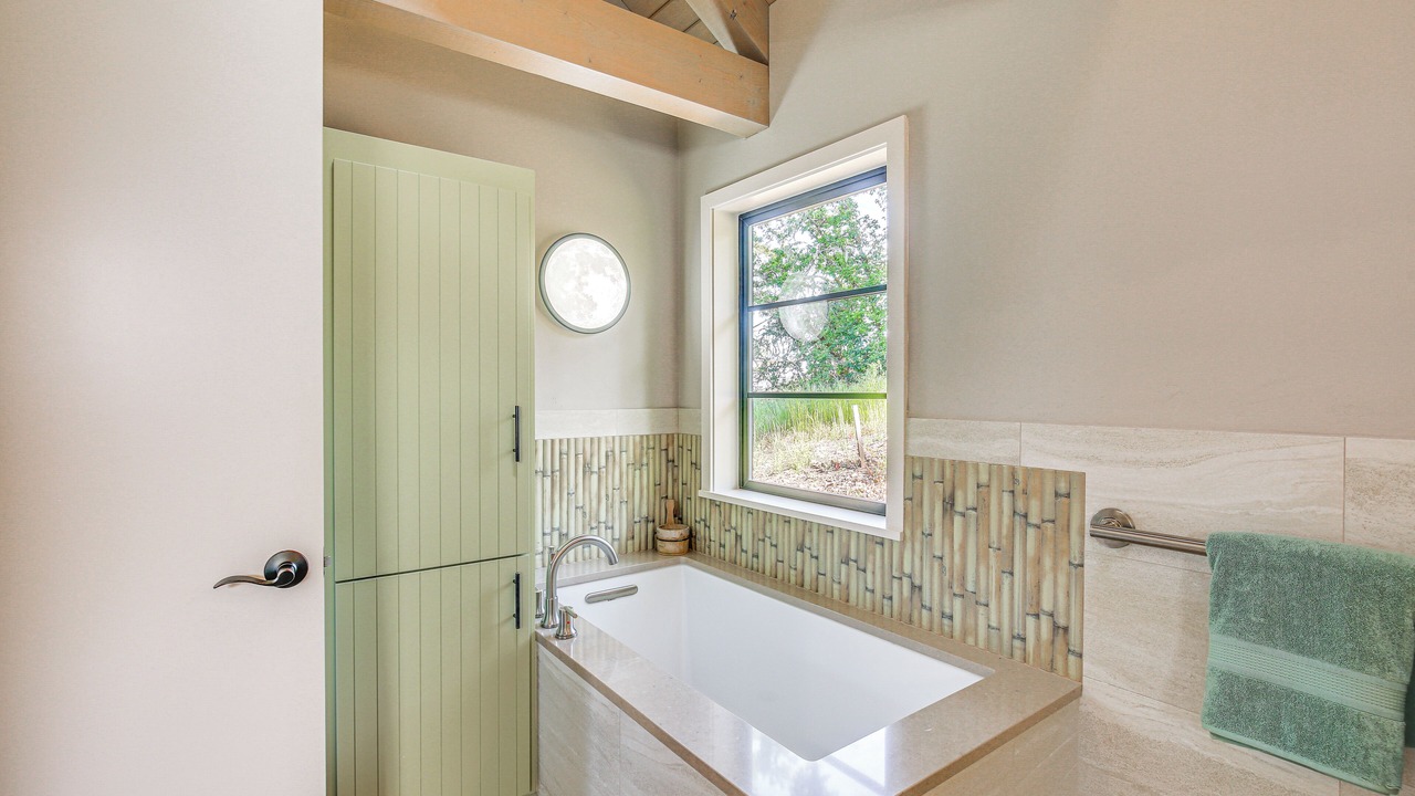 Photo of Bathroom in Thurston