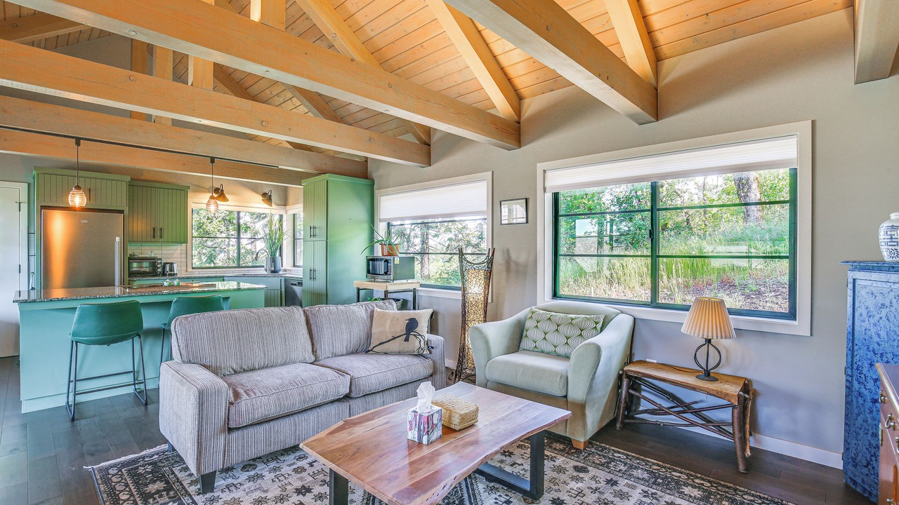 Photo of Livingroom in Thurston