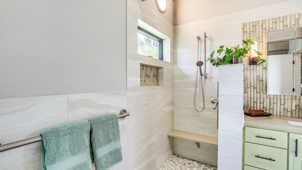 Photo of Bathroom in Thurston