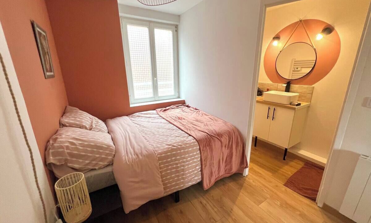 Photo of Bedroom in Calais