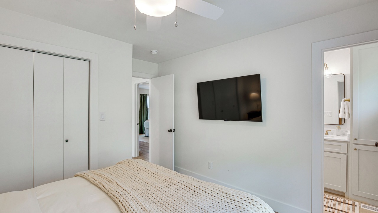 Photo of Bedroom in Malakoff