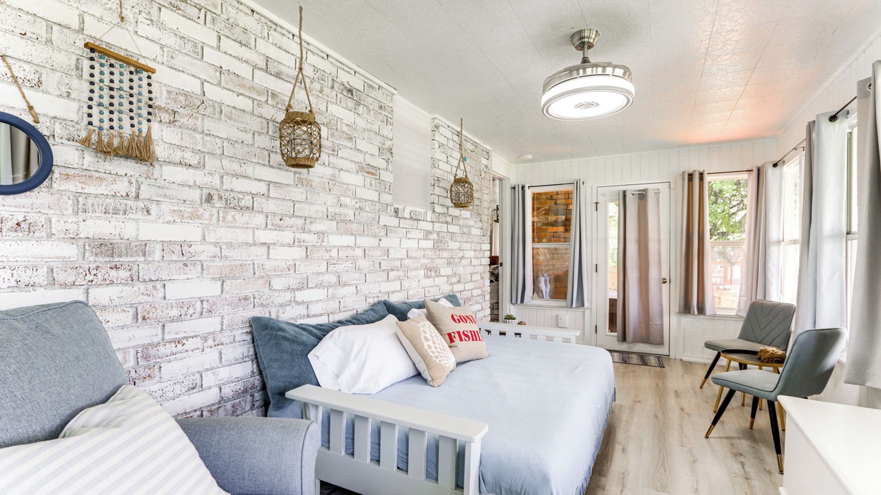 Photo of Bedroom in Springdale