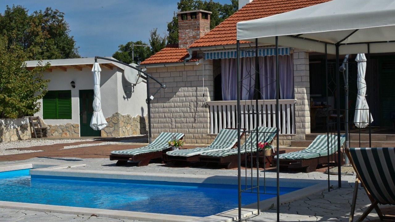 Photo of Outdoor in Bristane
