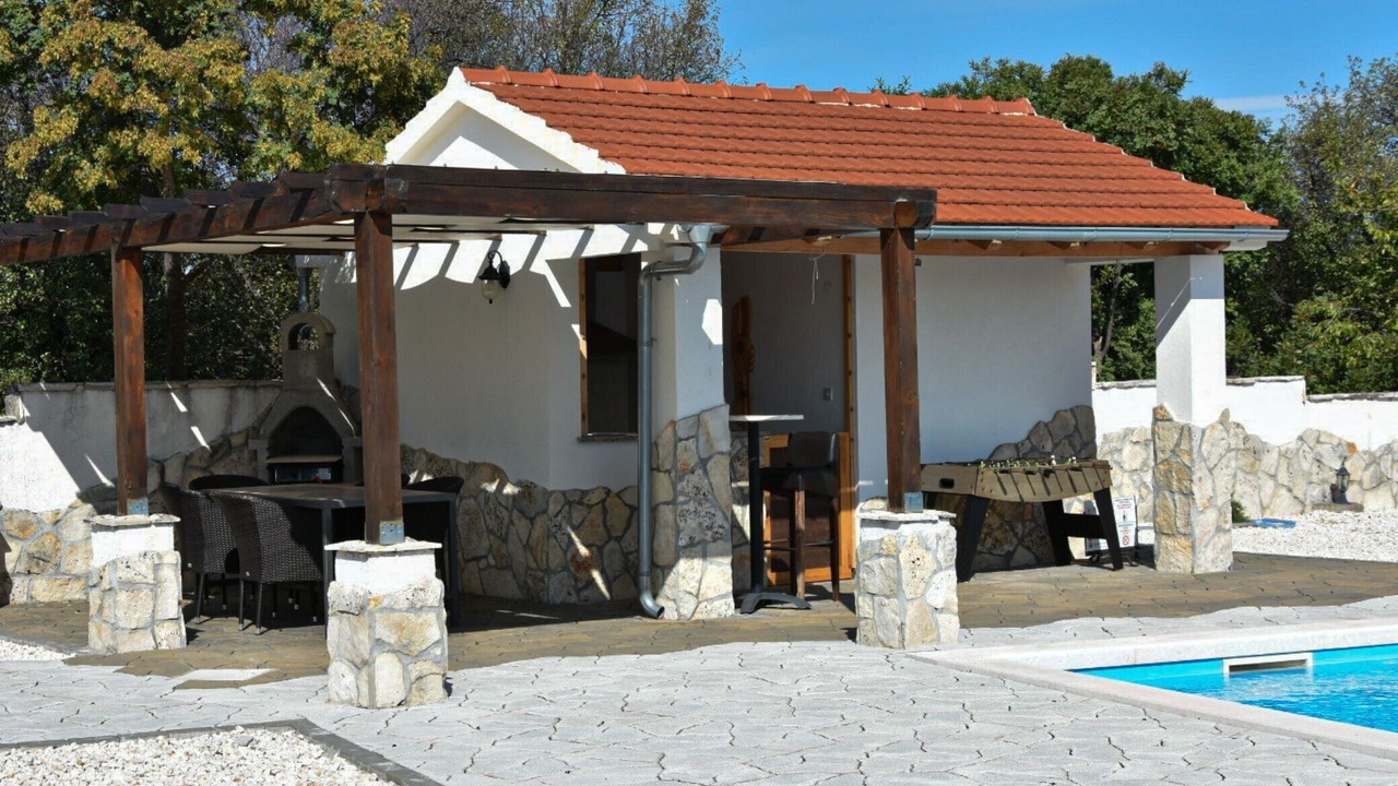 Photo of Outdoor in Bristane