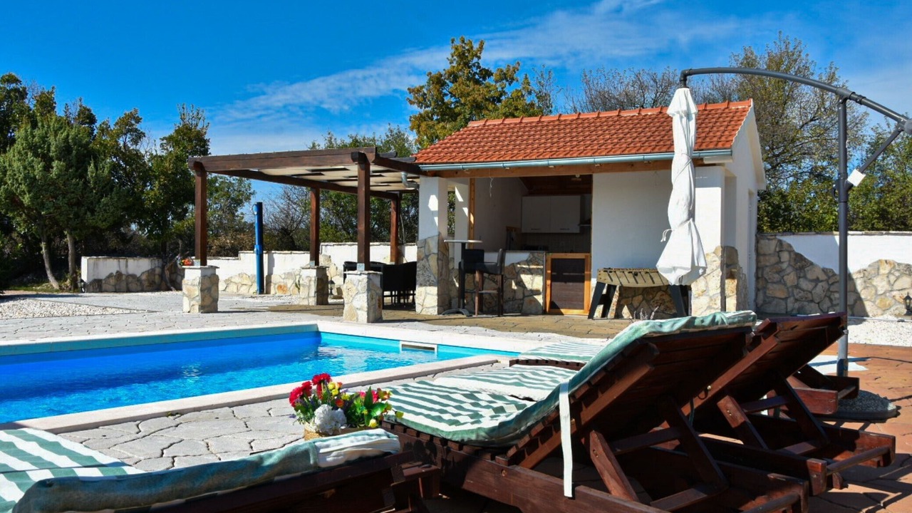 Photo of Outdoor in Bristane