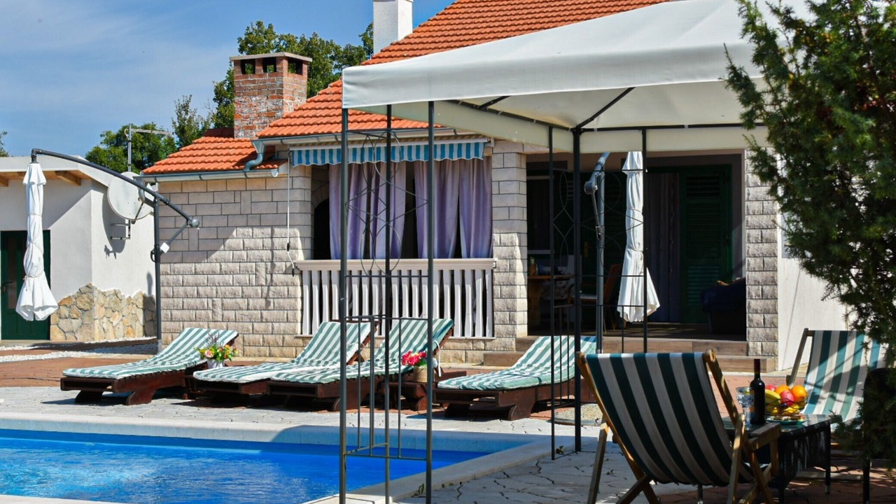 Photo of Outdoor in Bristane