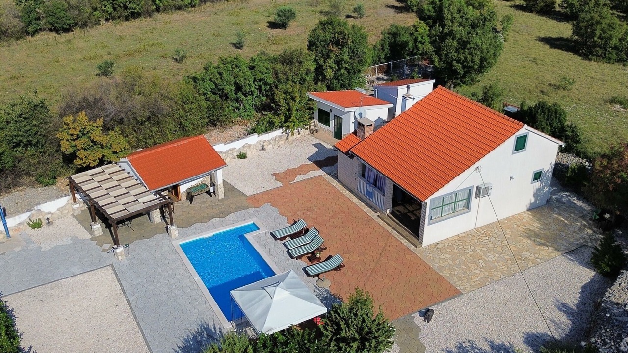 Photo of Outdoor in Bristane