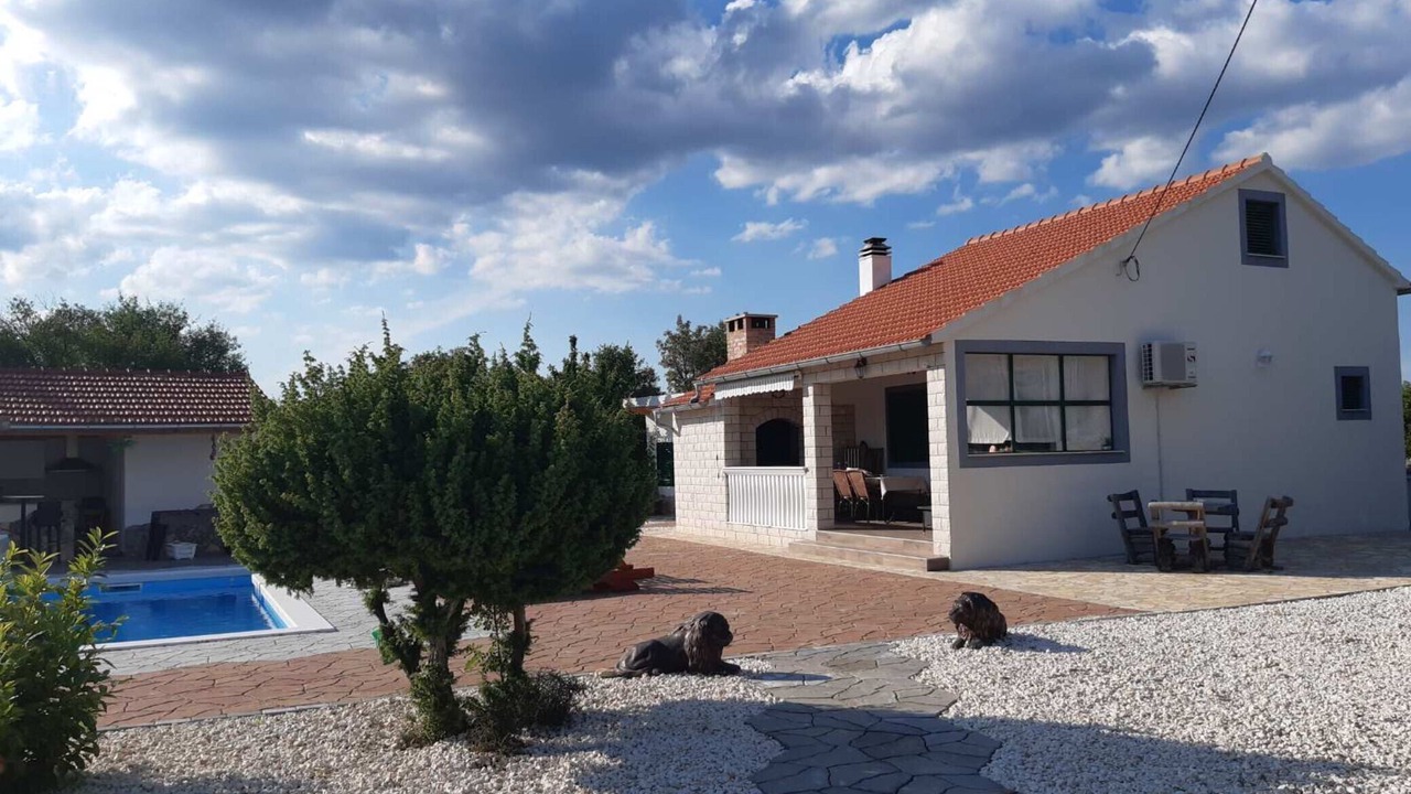 Photo of Outdoor in Bristane