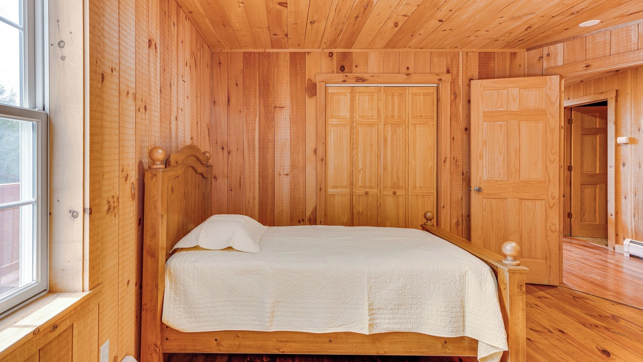 Photo of Bedroom in Thornton