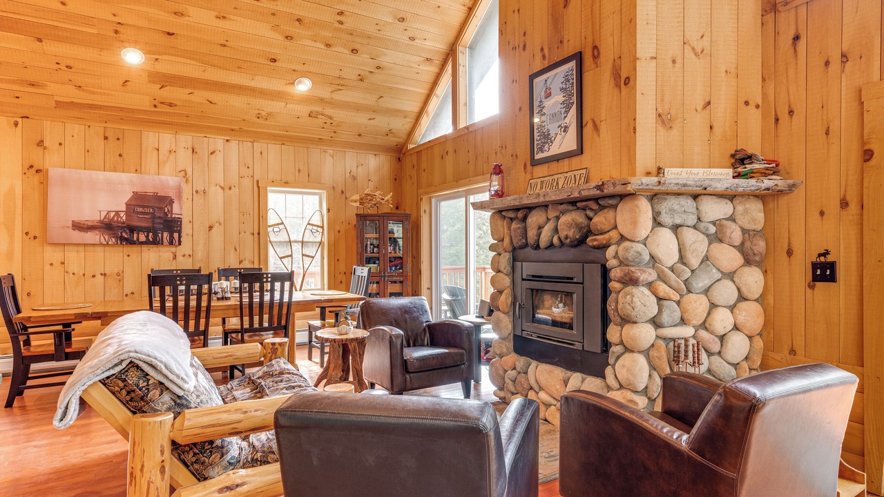 Photo of Livingroom in Thornton