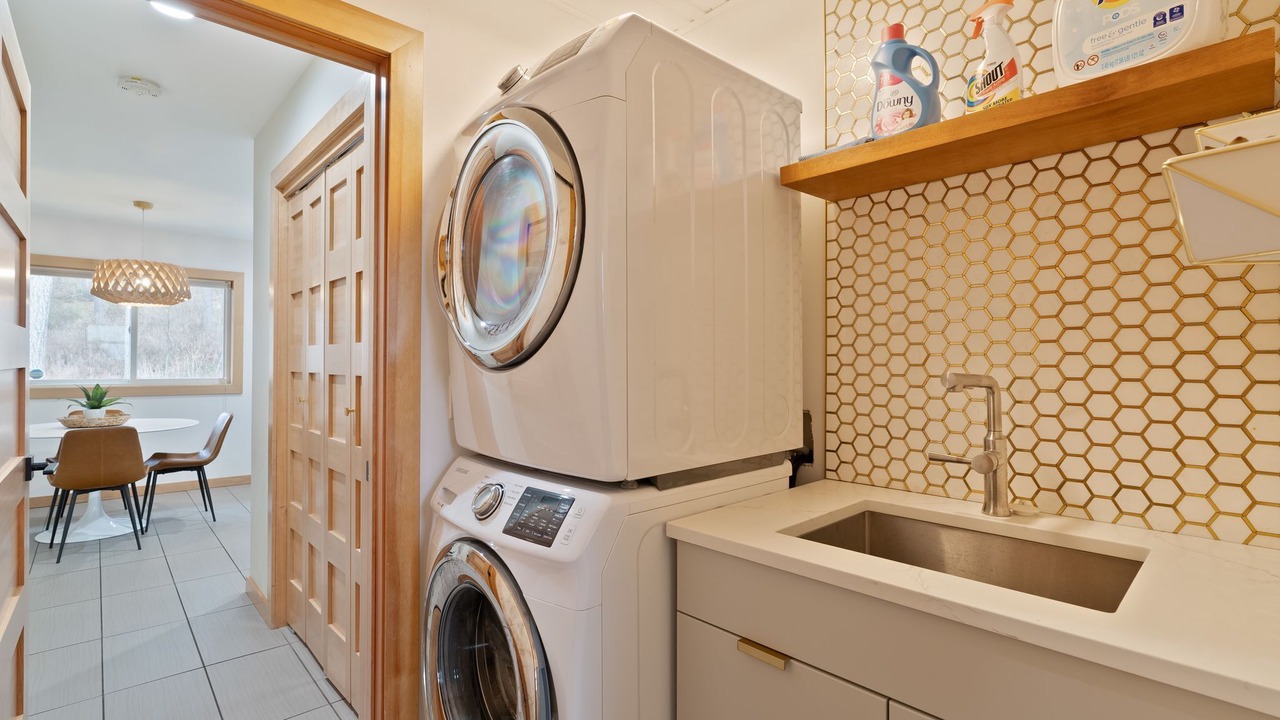 Photo of Others in Cliff - Cannon