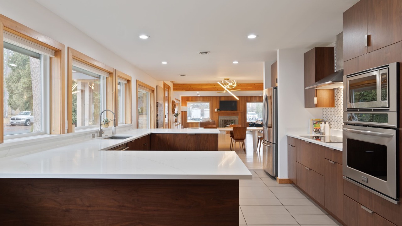 Photo of Others in Cliff - Cannon