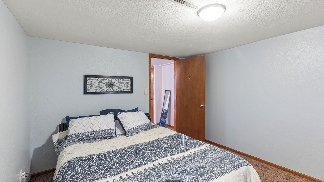 Photo of Bedroom in Des Moines