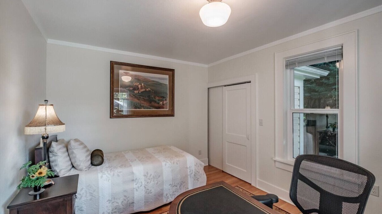 Photo of Bedroom in Corvallis