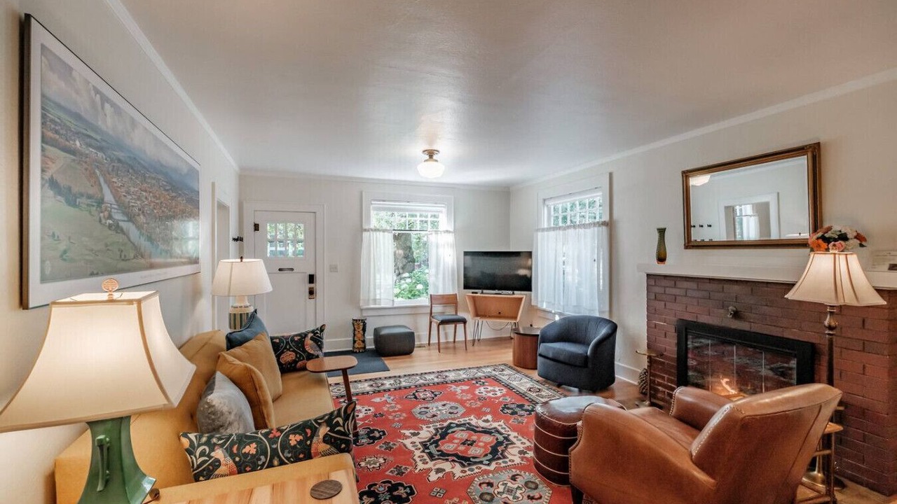 Photo of Livingroom in Corvallis