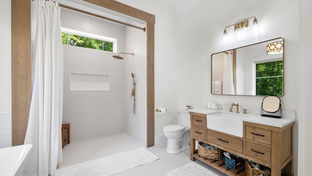 Photo of Bathroom in Taylors