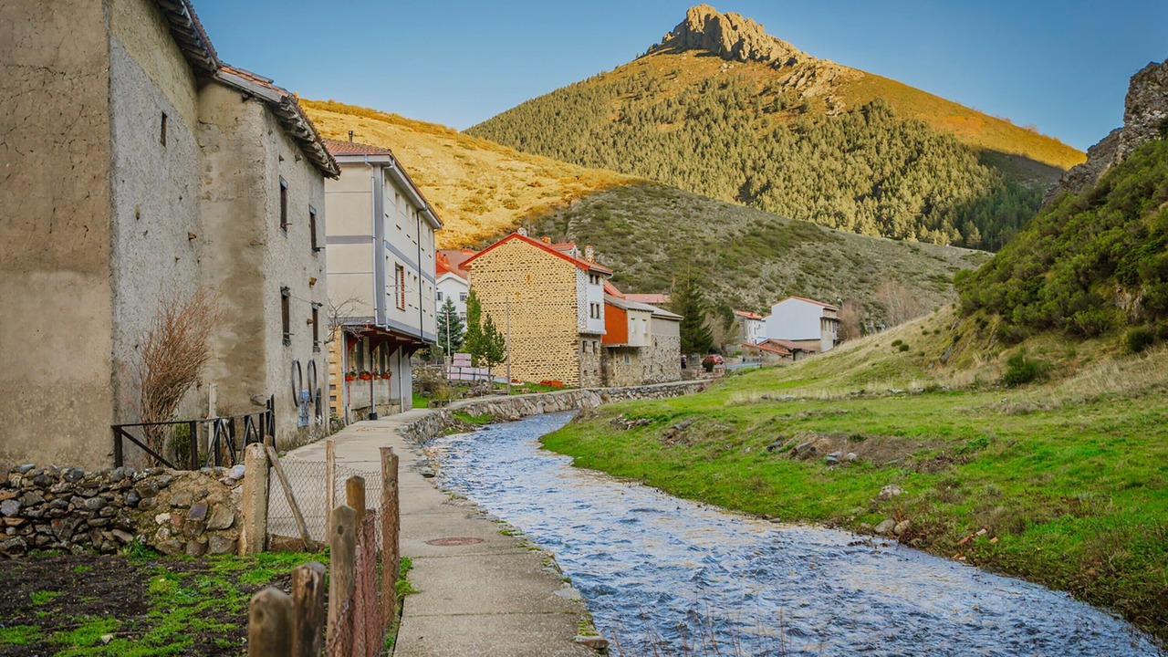 Photo of Others in Llanaves de la Reina